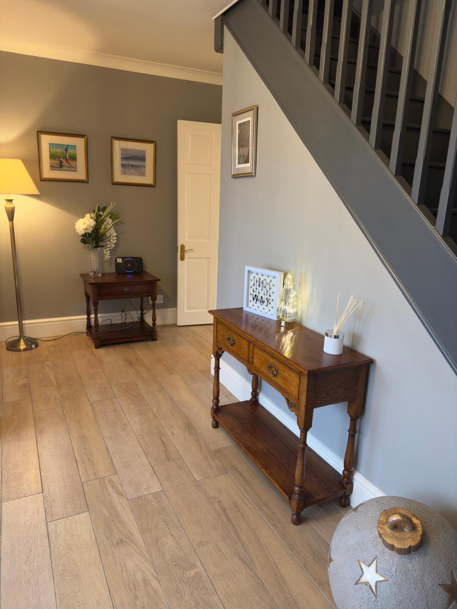 Vast, Elegant Home With Indoor Pool & Sauna Near Popular Golf Course Kington  Exterior foto