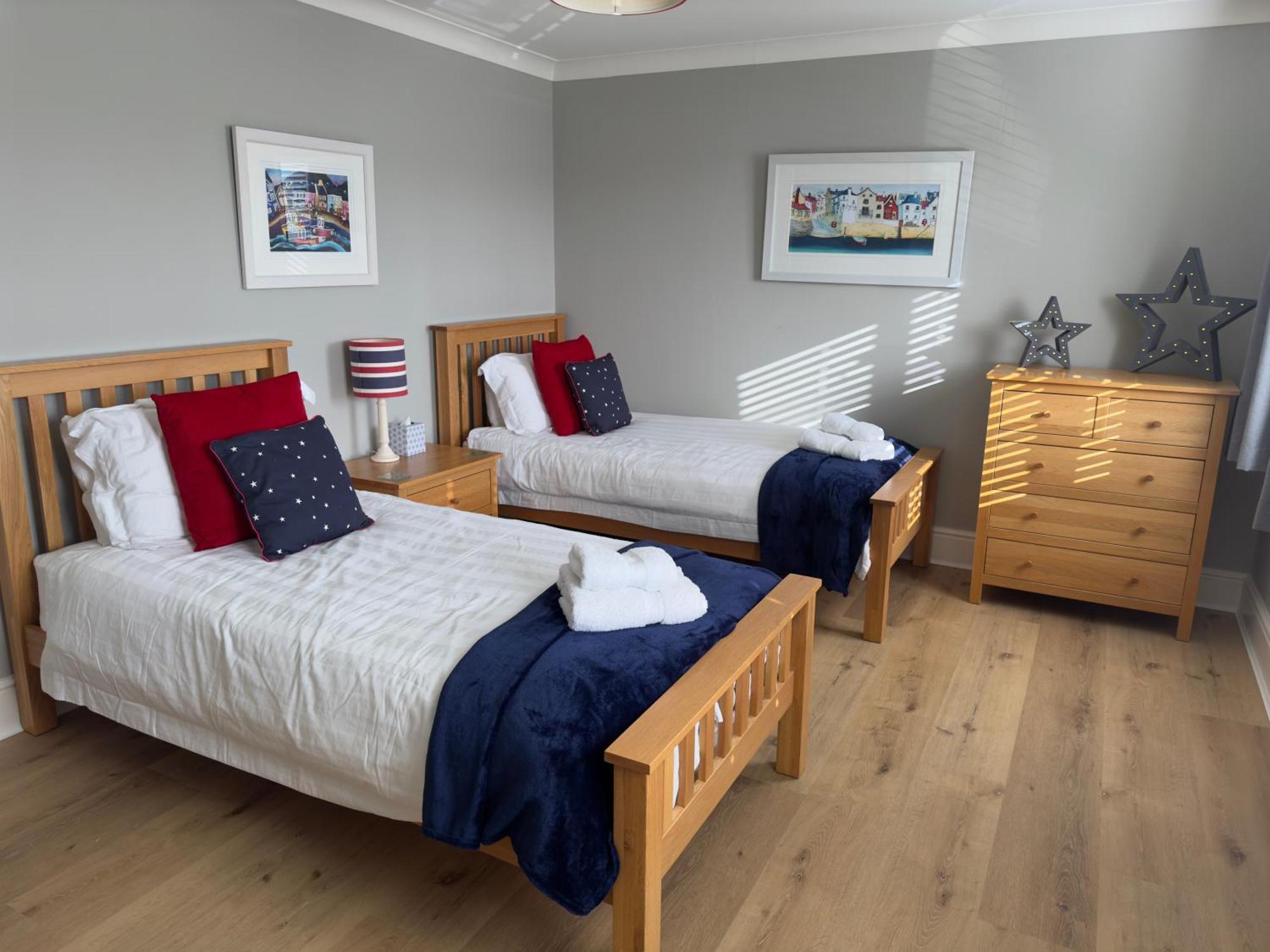 Vast, Elegant Home With Indoor Pool & Sauna Near Popular Golf Course Kington  Exterior foto