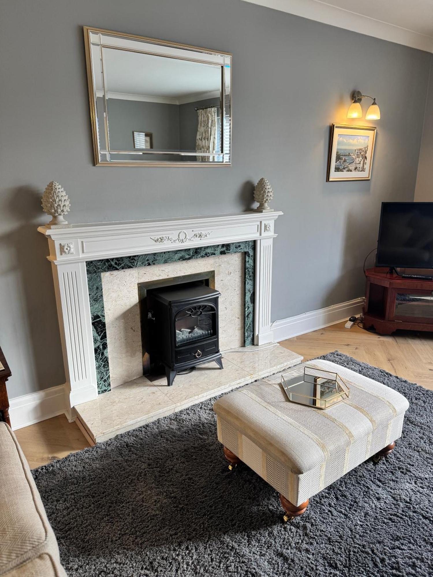 Vast, Elegant Home With Indoor Pool & Sauna Near Popular Golf Course Kington  Exterior foto